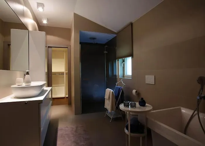 Luxury Lara With Private Pool * 반졸레