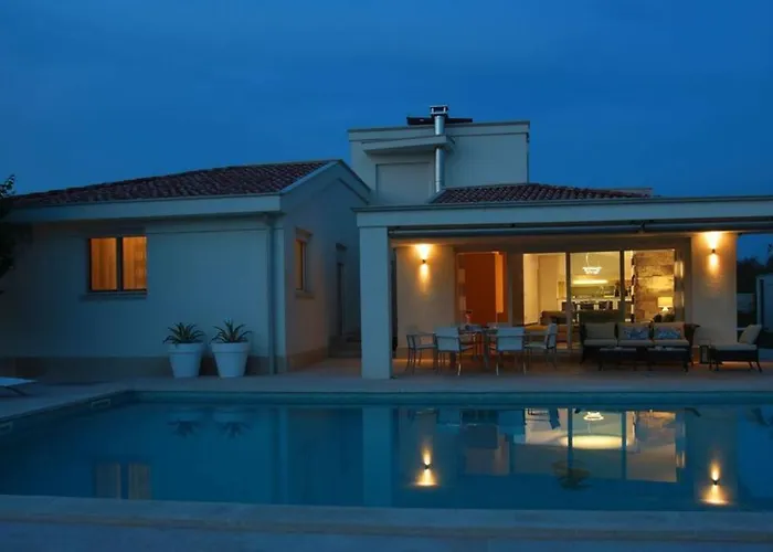 Luxury Lara With Private Pool