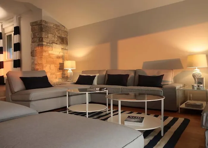 Luxury Lara With Private Pool * 반졸레