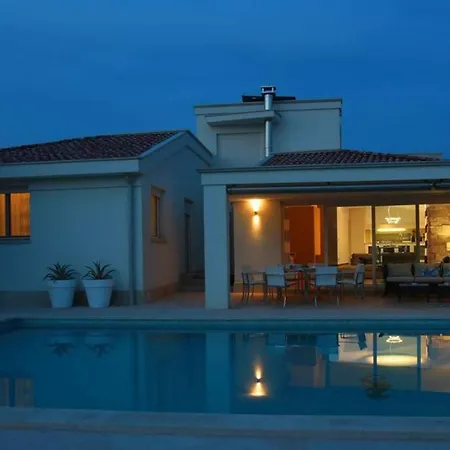 Luxury Lara With Private Pool